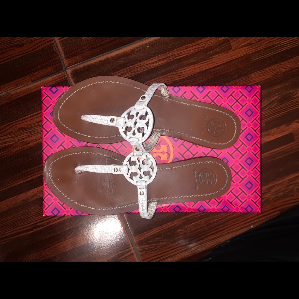 COPY - Tory Burch Thong Sandal
